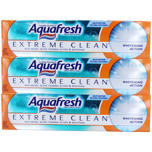 Aquafresh Aquafresh Extreme Clean Whitening Action Fluoride Toothpaste, 7 oz