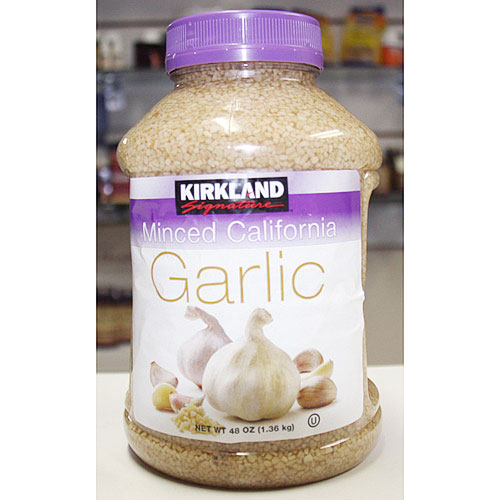 Kirkland Signature Minced California Garlic, 48 oz (1.36 kg)