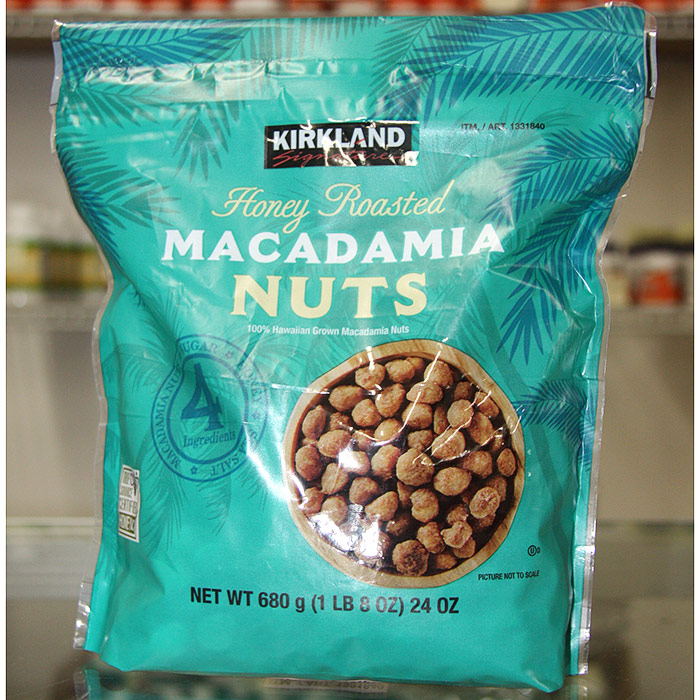 Kirkland Signature Macadamia Clusters, Salted Caramel and Milk Chocolate, 2 lb (907 g)