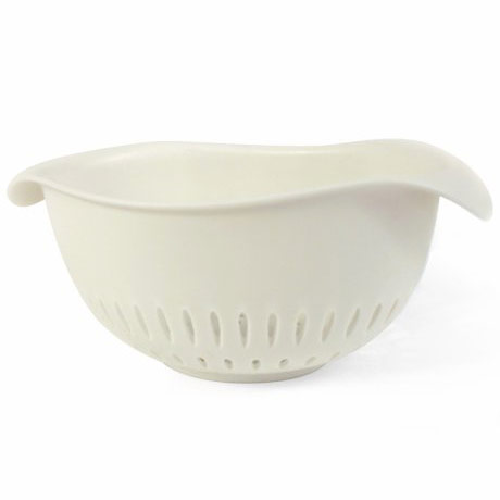 Small Colander, White, 1.5 Quart, Preserve