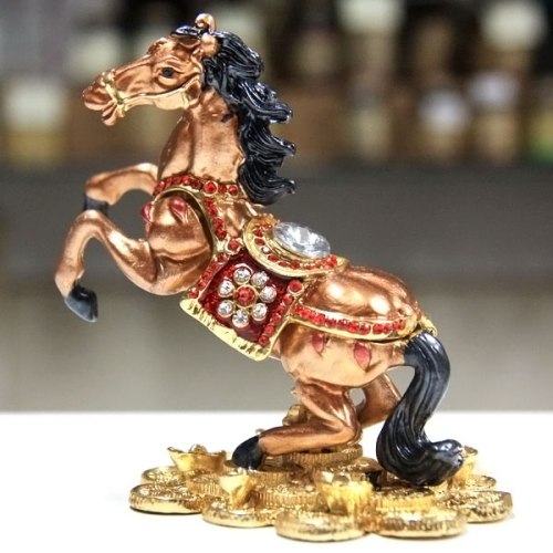 Wealthy Horse Gilt Jewelry Gift Box with Fine Crystals